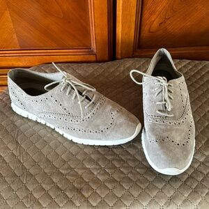 Oxfords shoes